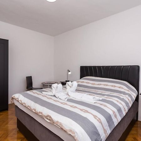 Apartments Bernardeta 2 Baska  Exterior photo