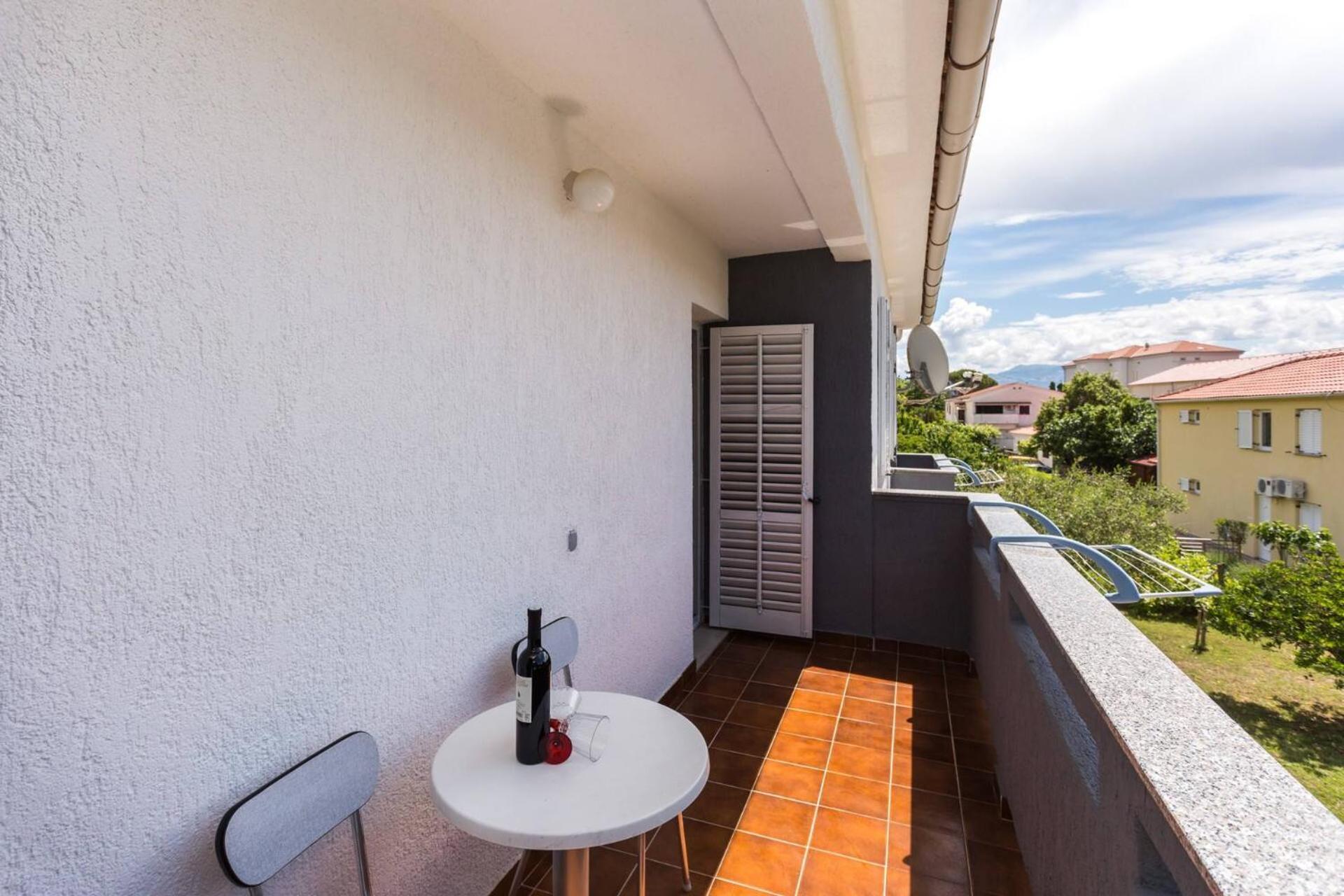 Apartments Bernardeta 2 Baska  Exterior photo